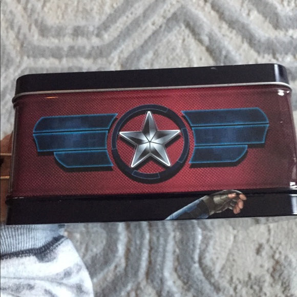 Captain America tin lunch box - Picture 4 of 7